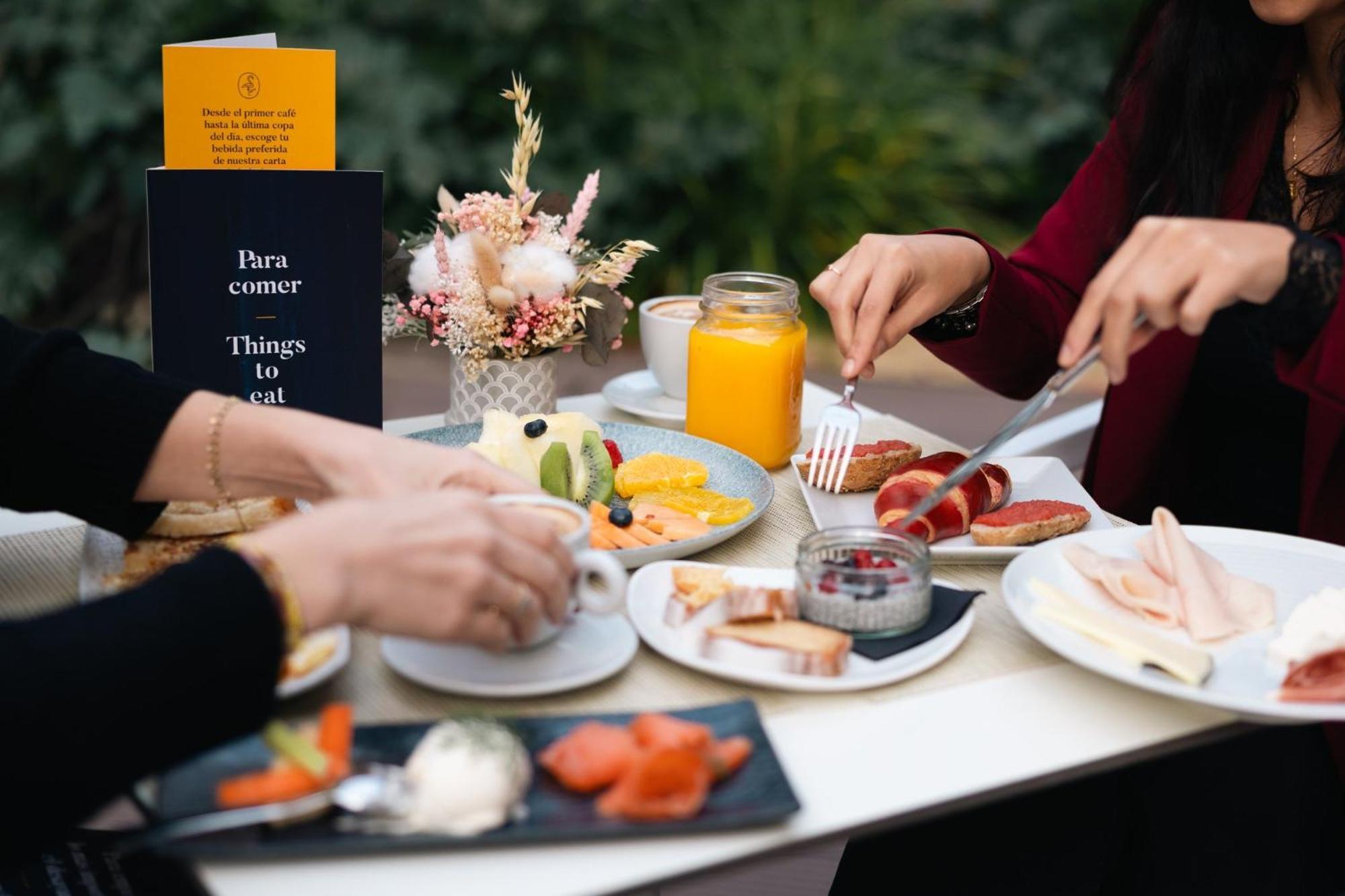 Voco Madrid Retiro By Ihg Hotel Ngoại thất bức ảnh